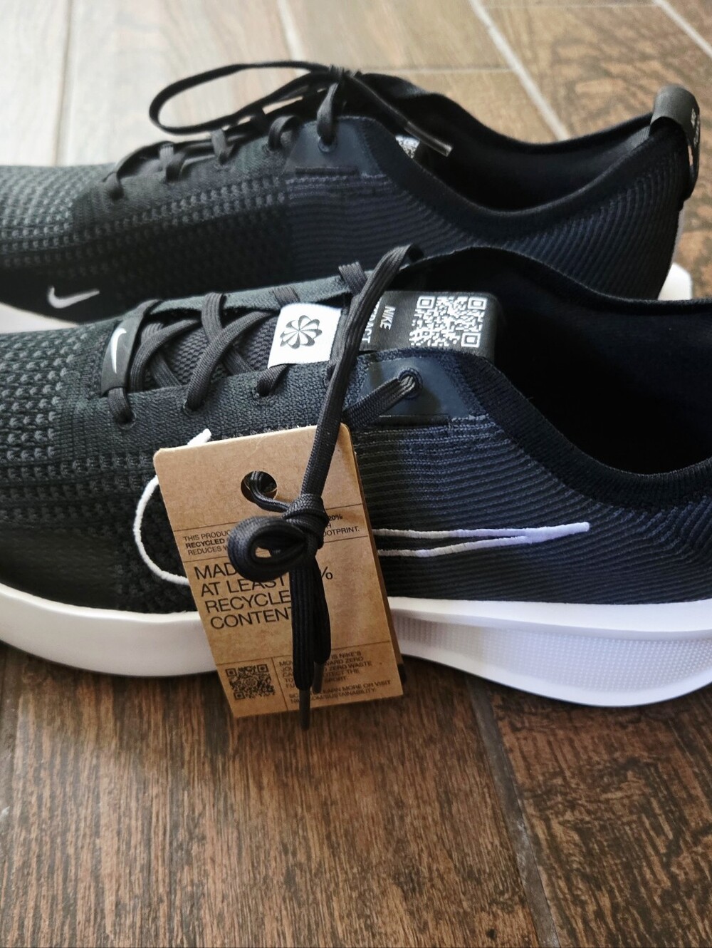 Nike Men’s Black and White Knit Run Sneakers